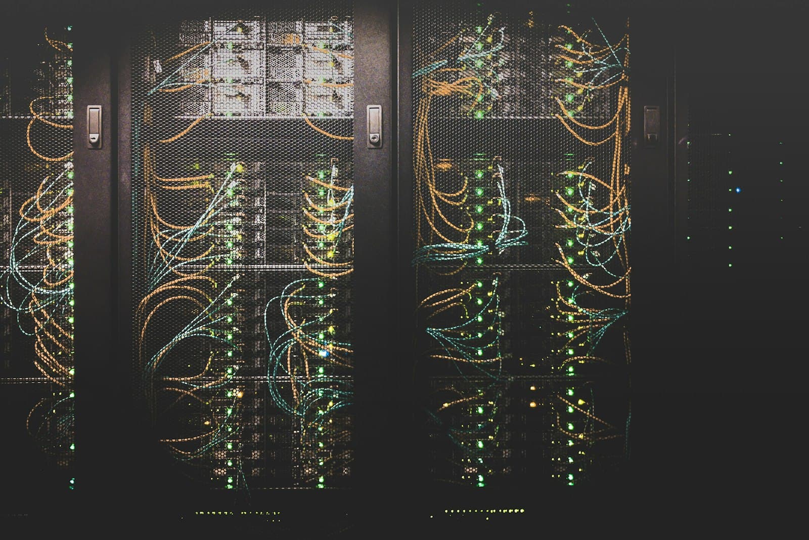 HPE Cray XD2000 (Dense 2U Multi-Node, Dual 5th Gen Xeon/EPYC) hardware detail 2